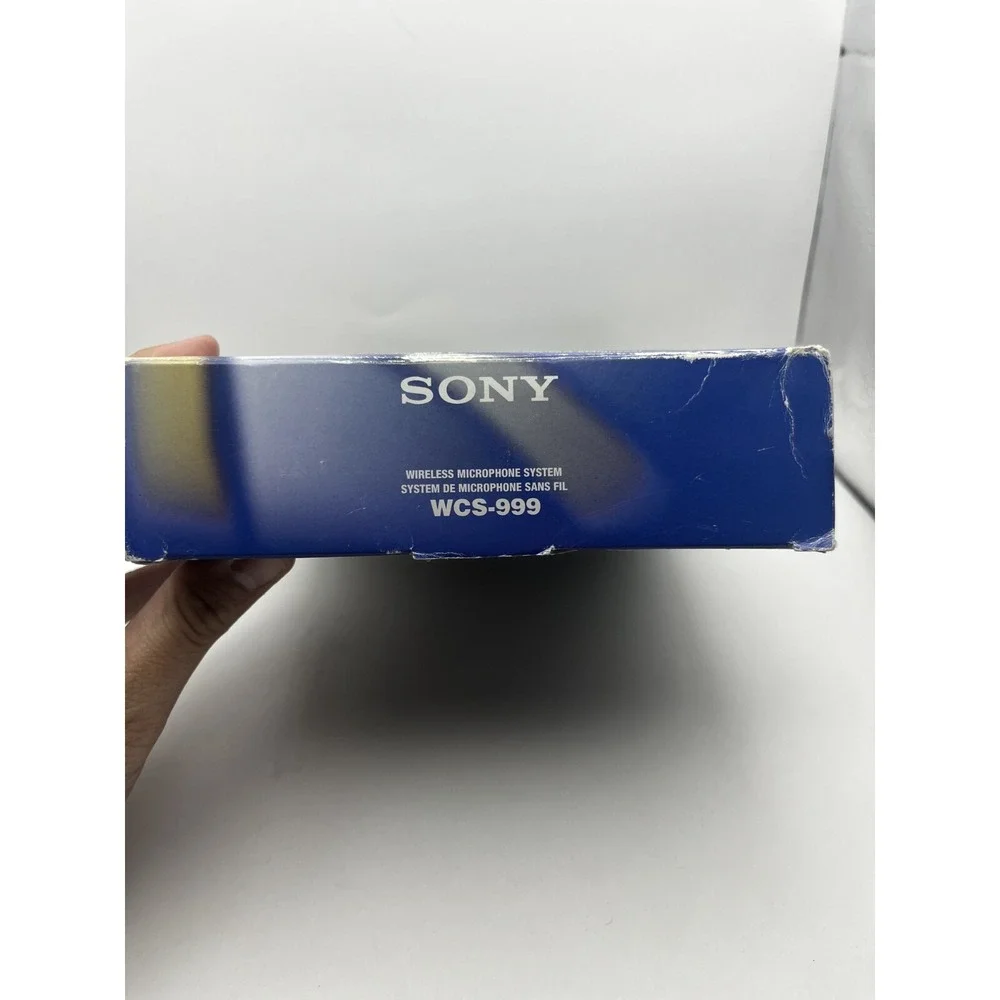 Sony WCS-999 Professional Quality 900MHz Wireless Microphone System